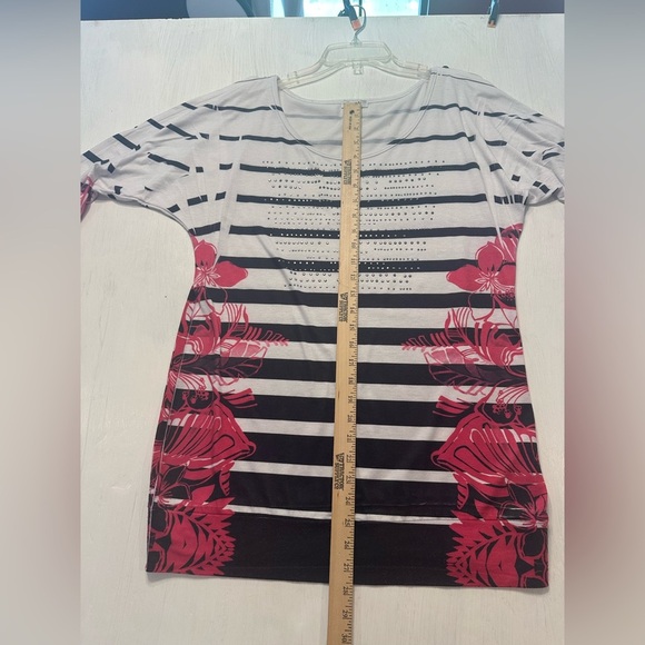 Cache L Striped Floral Rhinestone Top Button Tab Sleeves Made in USA Tunic - Picture 11 of 12